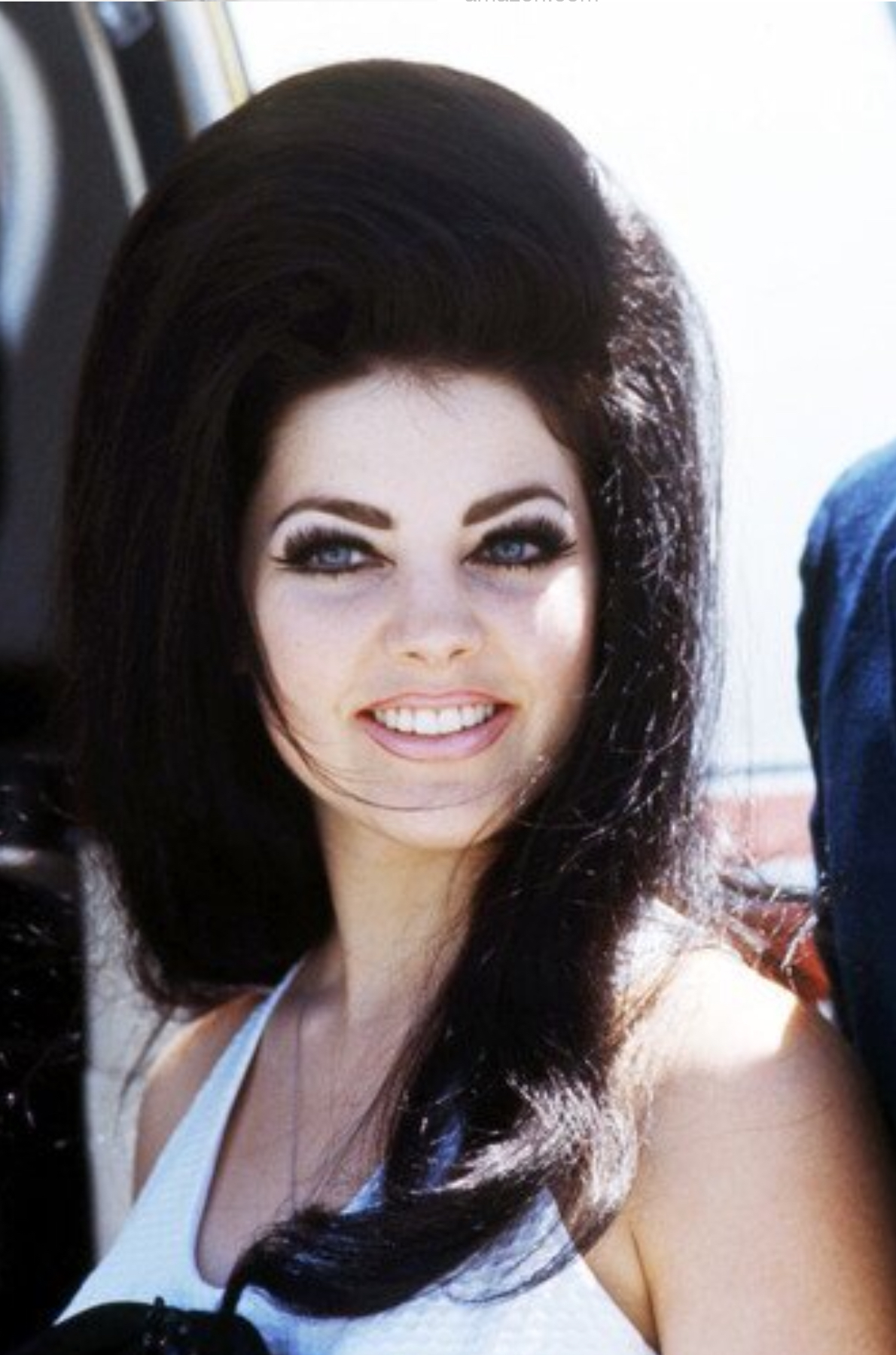 Priscilla Presley's Chic 70s Style Is Revived in This Very Peri