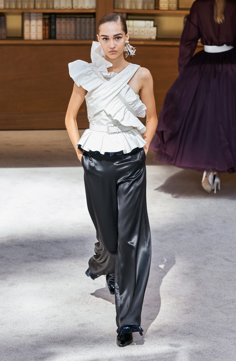 Virginie Viard Pares Down at Chanel Haute Couture FW19 - V Magazine