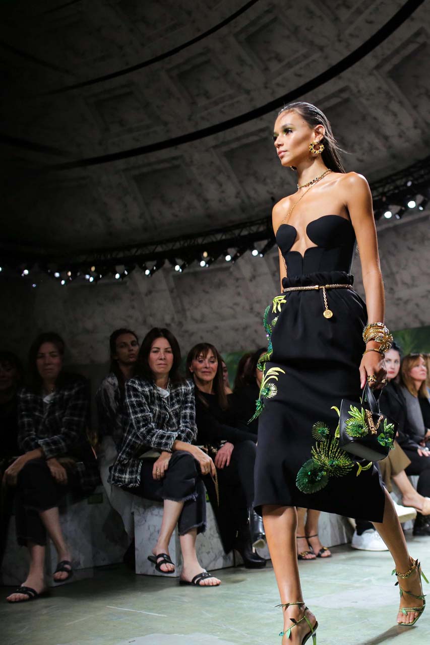 Versace Spring/Summer 2020 Keeps it Anything But Business Casual - V  Magazine