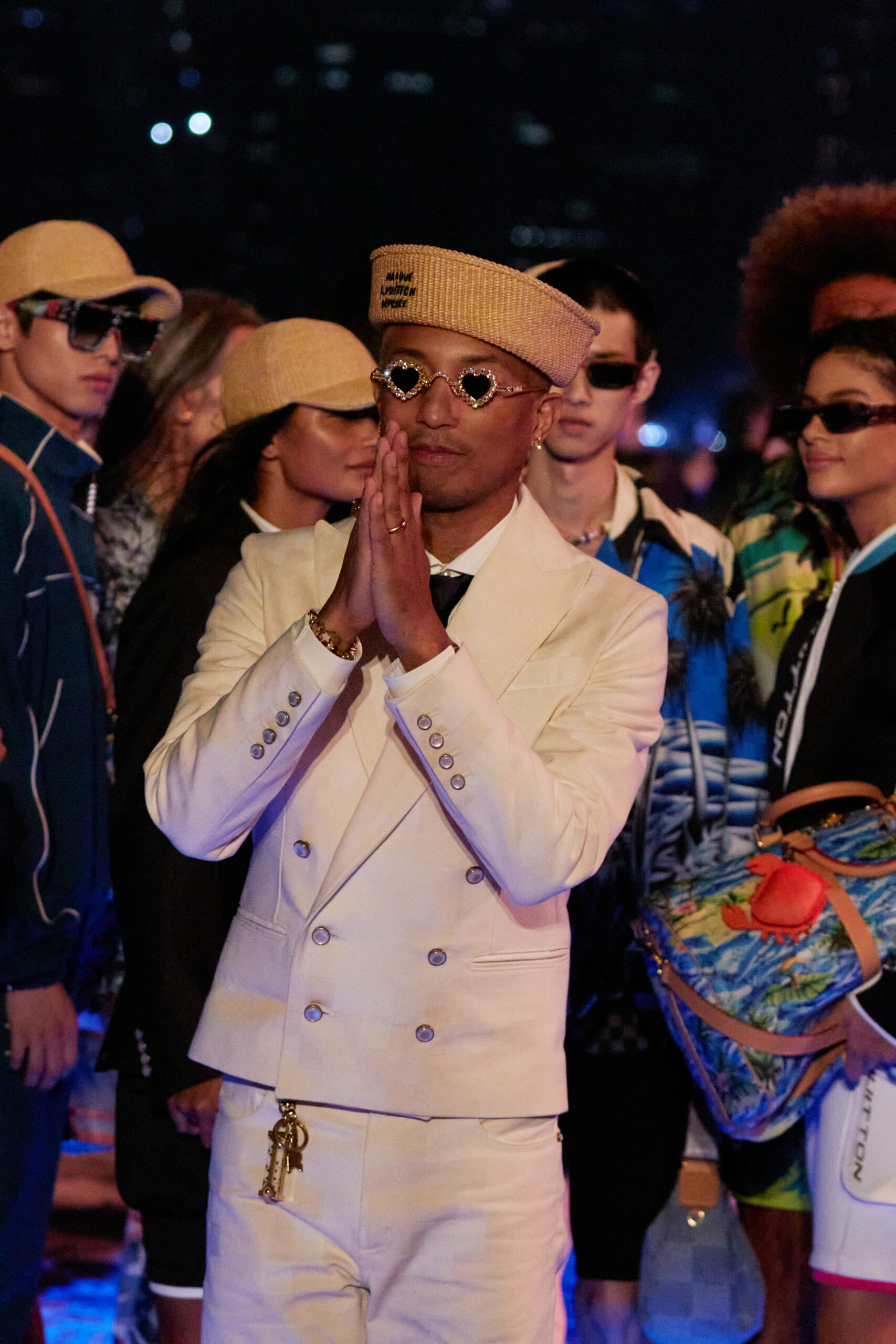 Pharrell Williams apresenta sua primeira coleção para a Louis