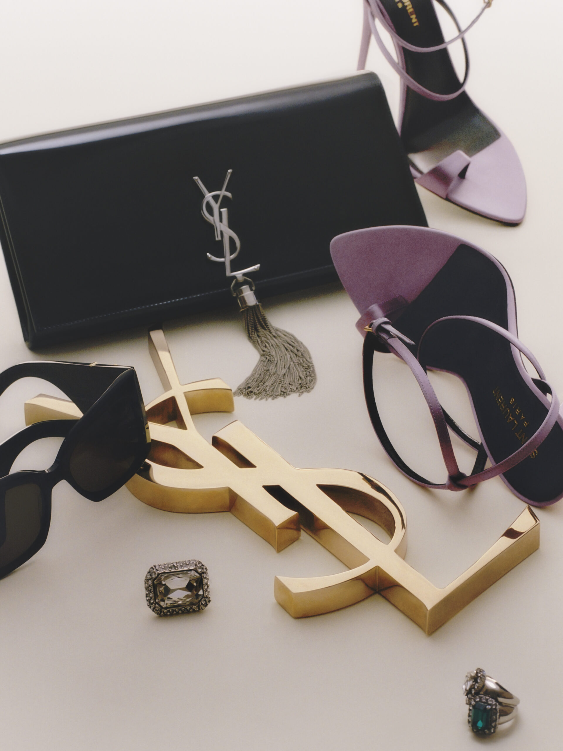 Saint laurent outlet accessories