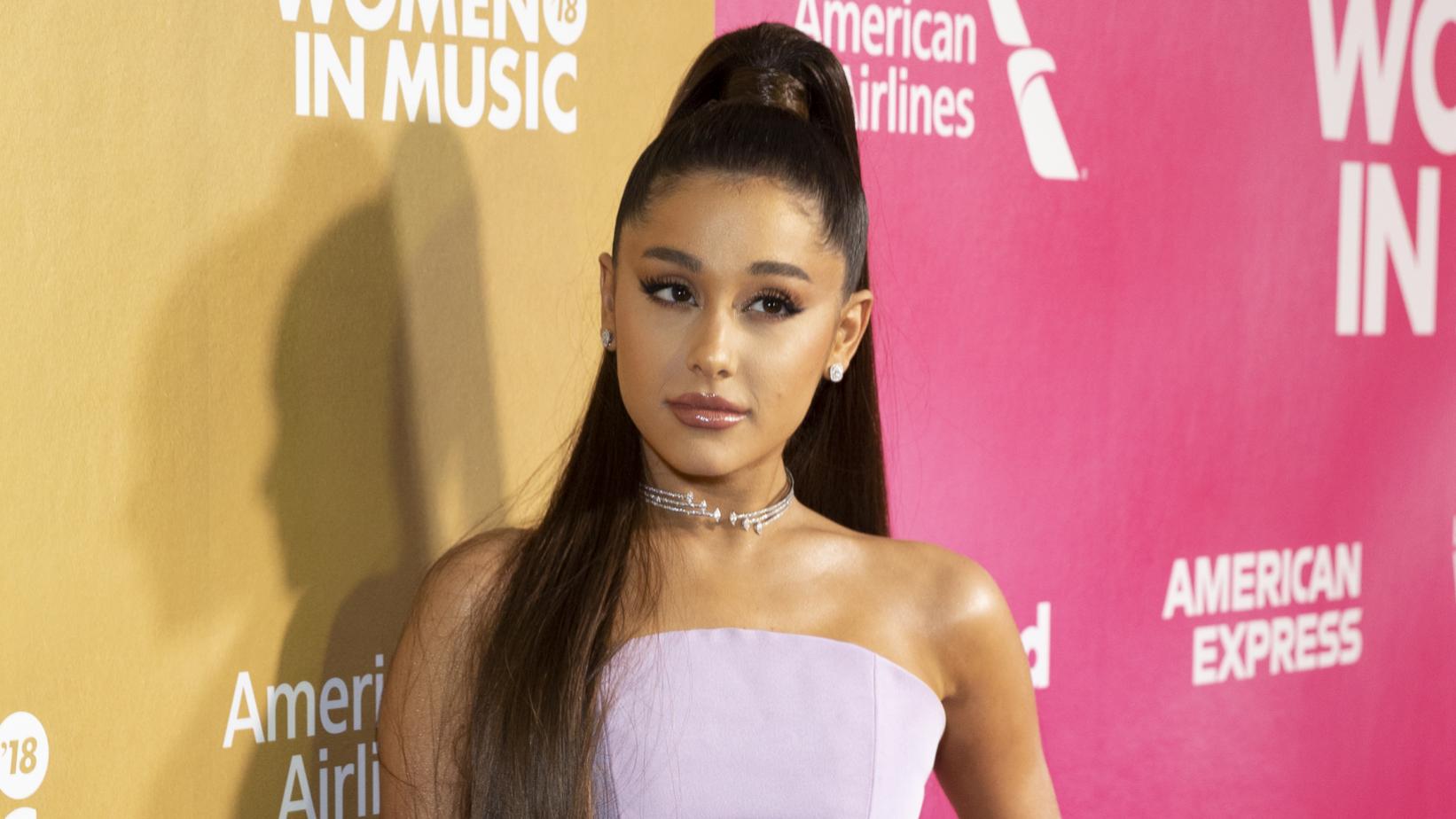 Ariana Grandes Tattoo Typo Pays Homage To Japanese Bbq V