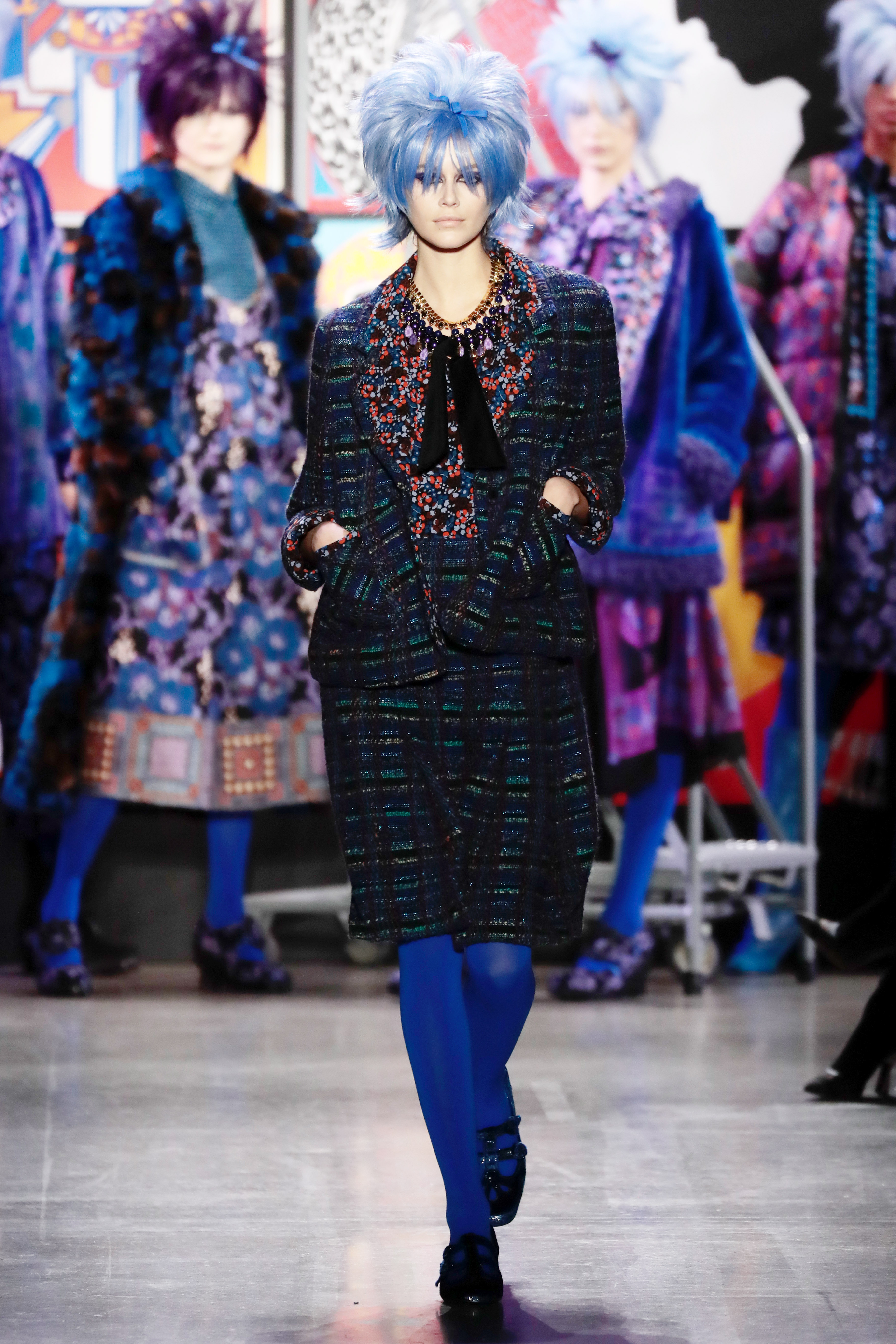 Anna Sui Fall 2019 is a Psychedelic Dream - V Magazine