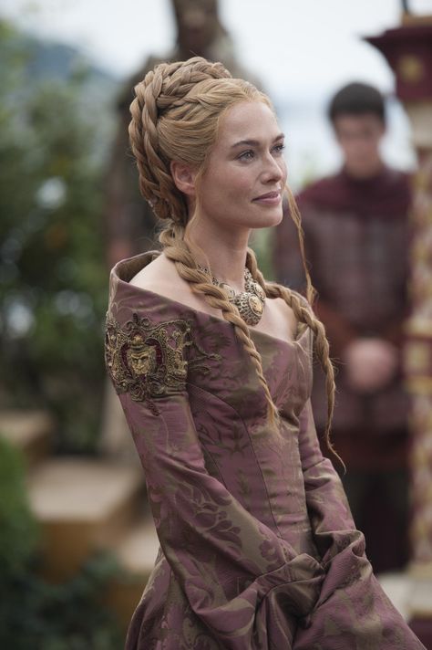 Cersei gets all done-up in Season 4 for her son’s wedding.