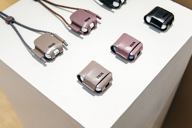 dior airpods