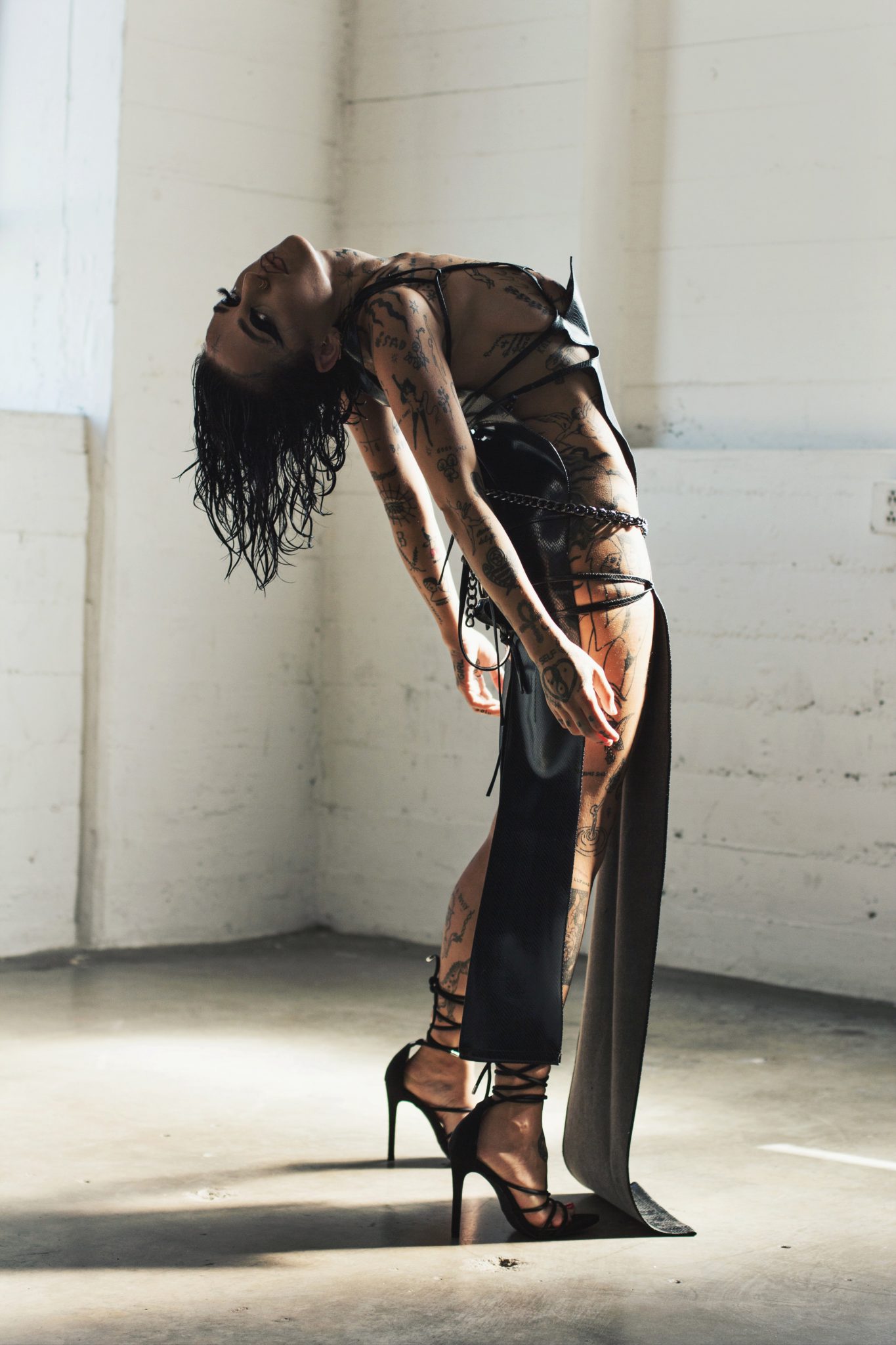 BROOKECANDY-ANGELOKRITIKOS-VMAG-1.jpg