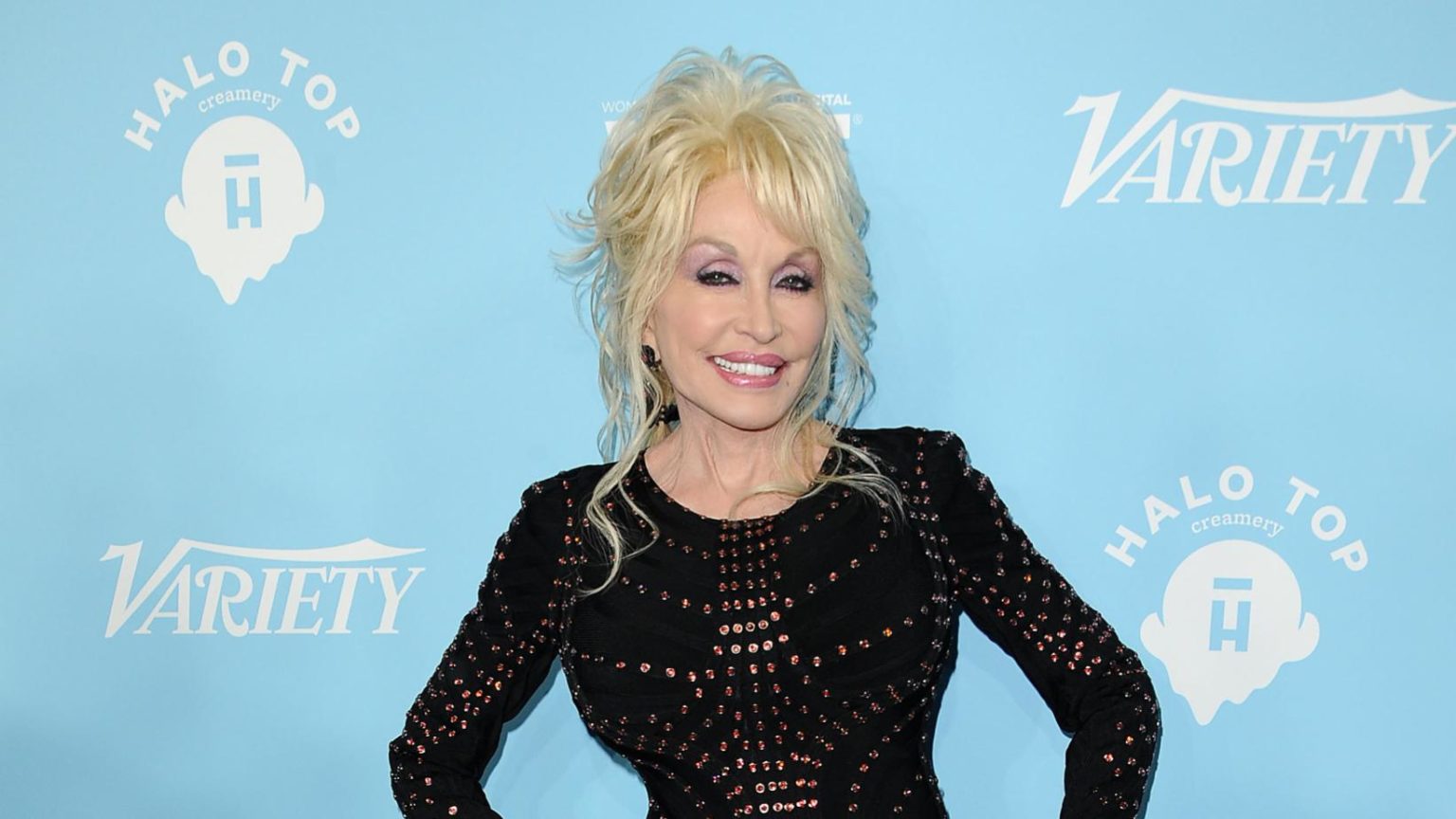 Dolly Parton’s Donation Helped Fund Moderna’s Covid Vaccine - V Magazine