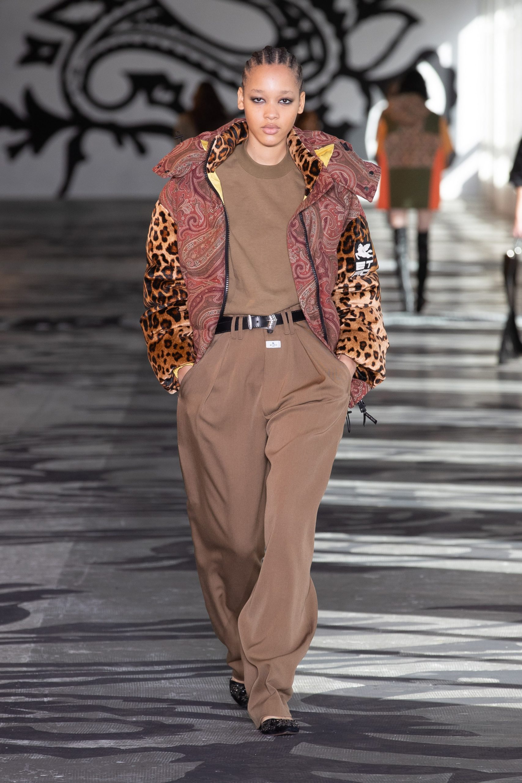 Etro Tones Down 'Bohemian Chic' in Fall Winter 2021 Collection - V 