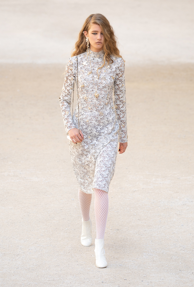 Chanel Cruise 2021/22 Collection Is a Study in Contrasts - V Magazine