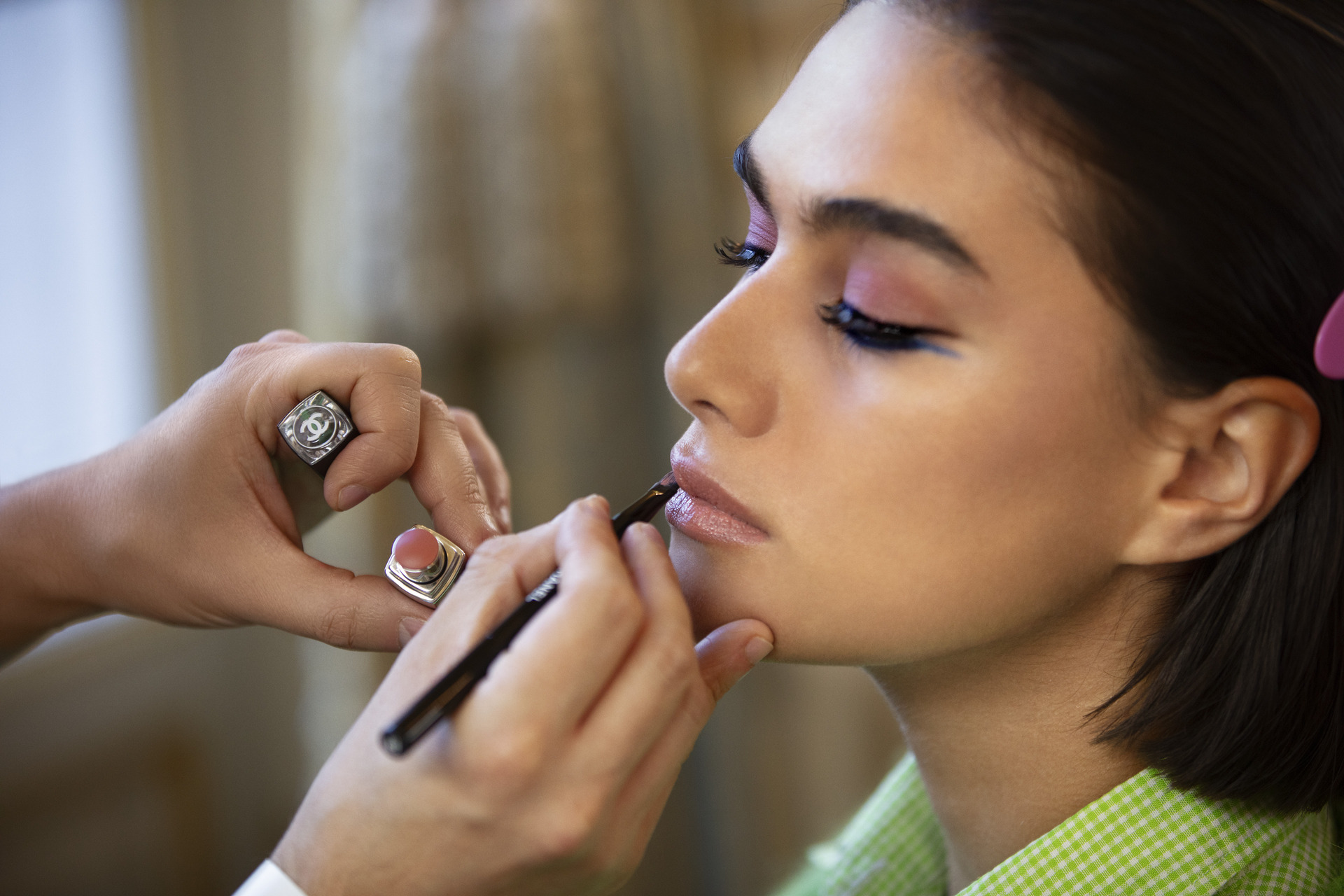 A Look Into The Beauty Backstage at The Chanel Fall-Winter 2021/2022 Haute  Couture Show - V Magazine