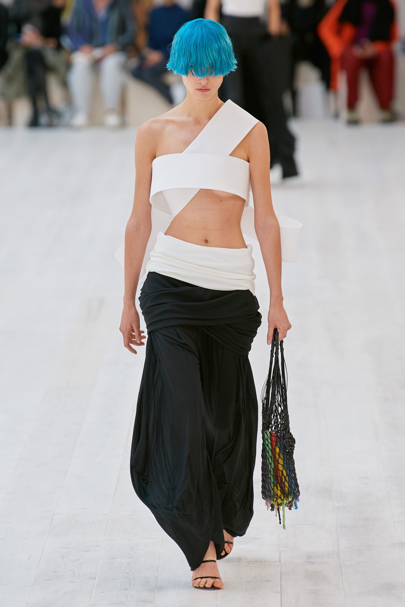 Loewe Spring 2022 Ready-to-Wear Collection