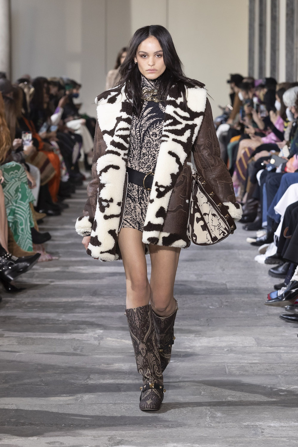    Another look from the Etro Fall/Winter 2022 show.
