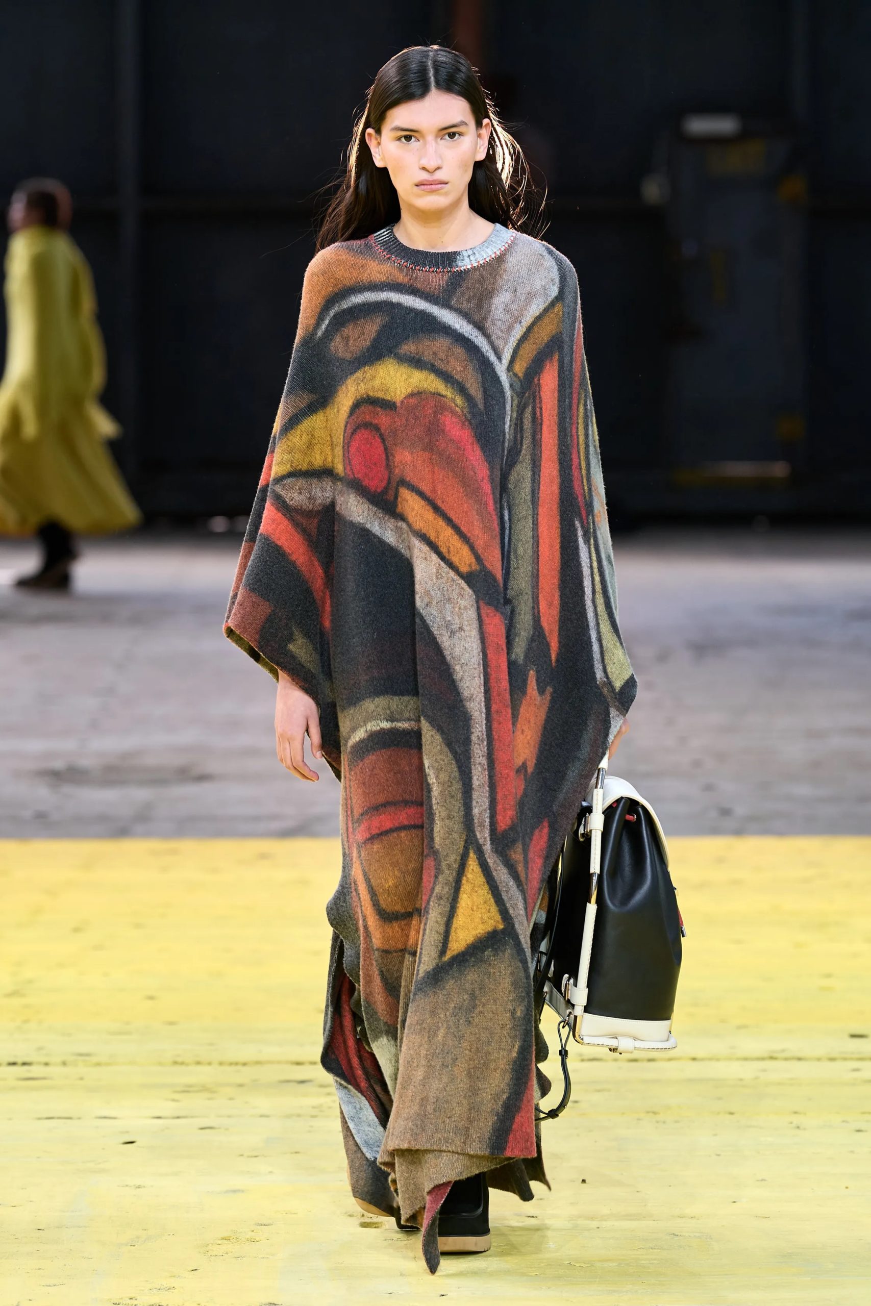 Gabriela Hearst Really Went Out With a Bang for Chloé Spring 2024 -  Fashionista