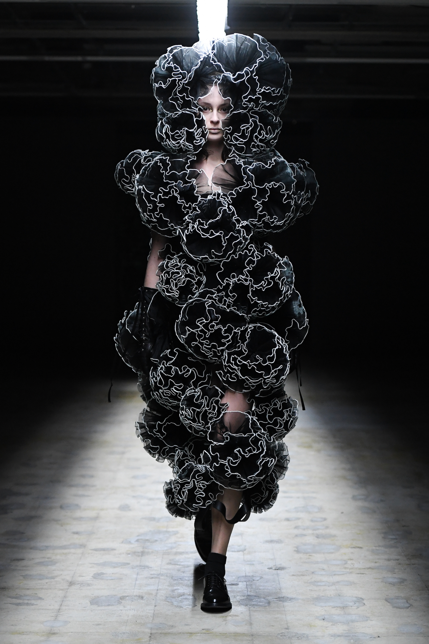 Fluorescent by noir kei ninomiya For Fall/Winter 2022 - V