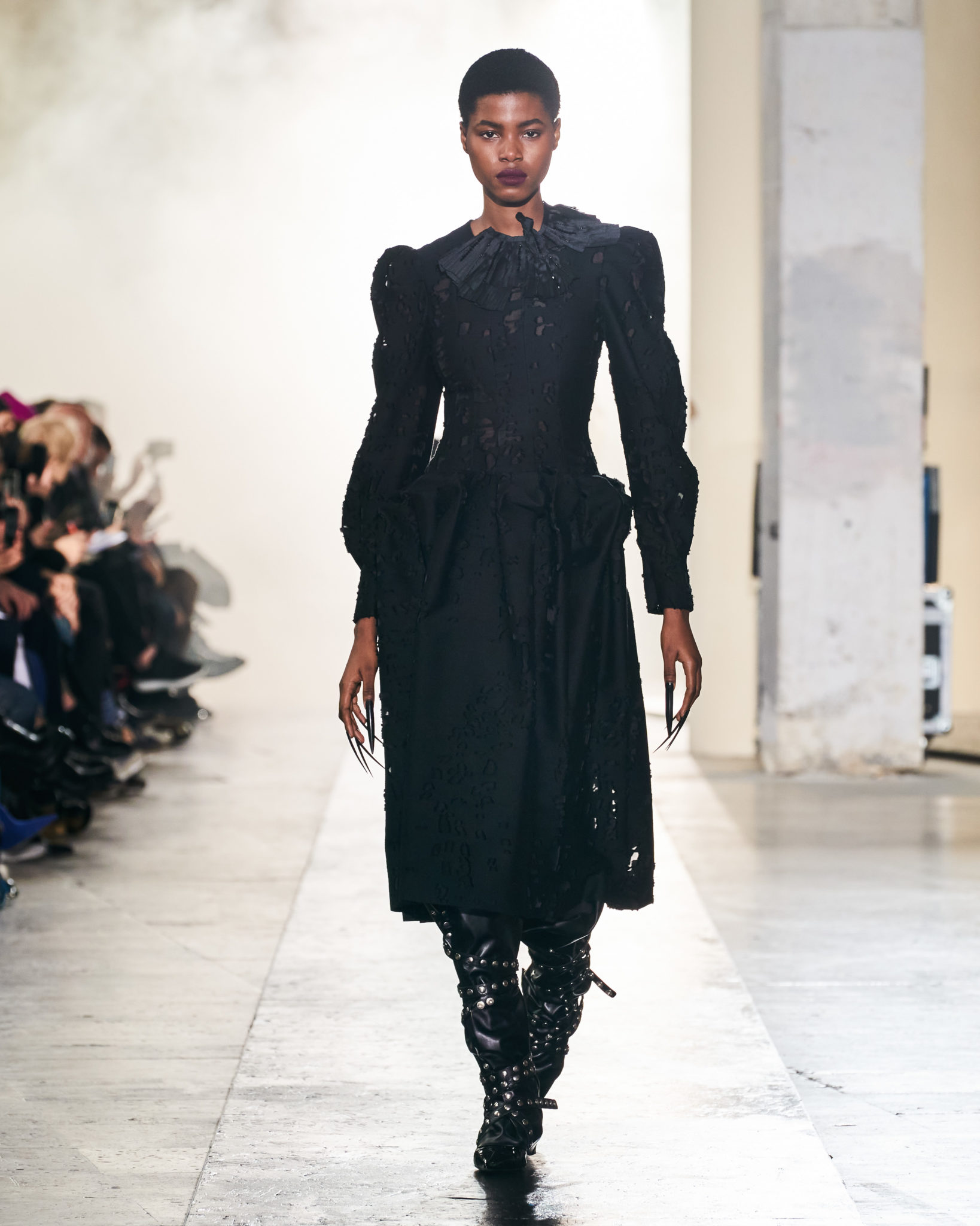 ROCHAS Fall/Winter 2022/23 Collection Is A Medieval Masterpiece