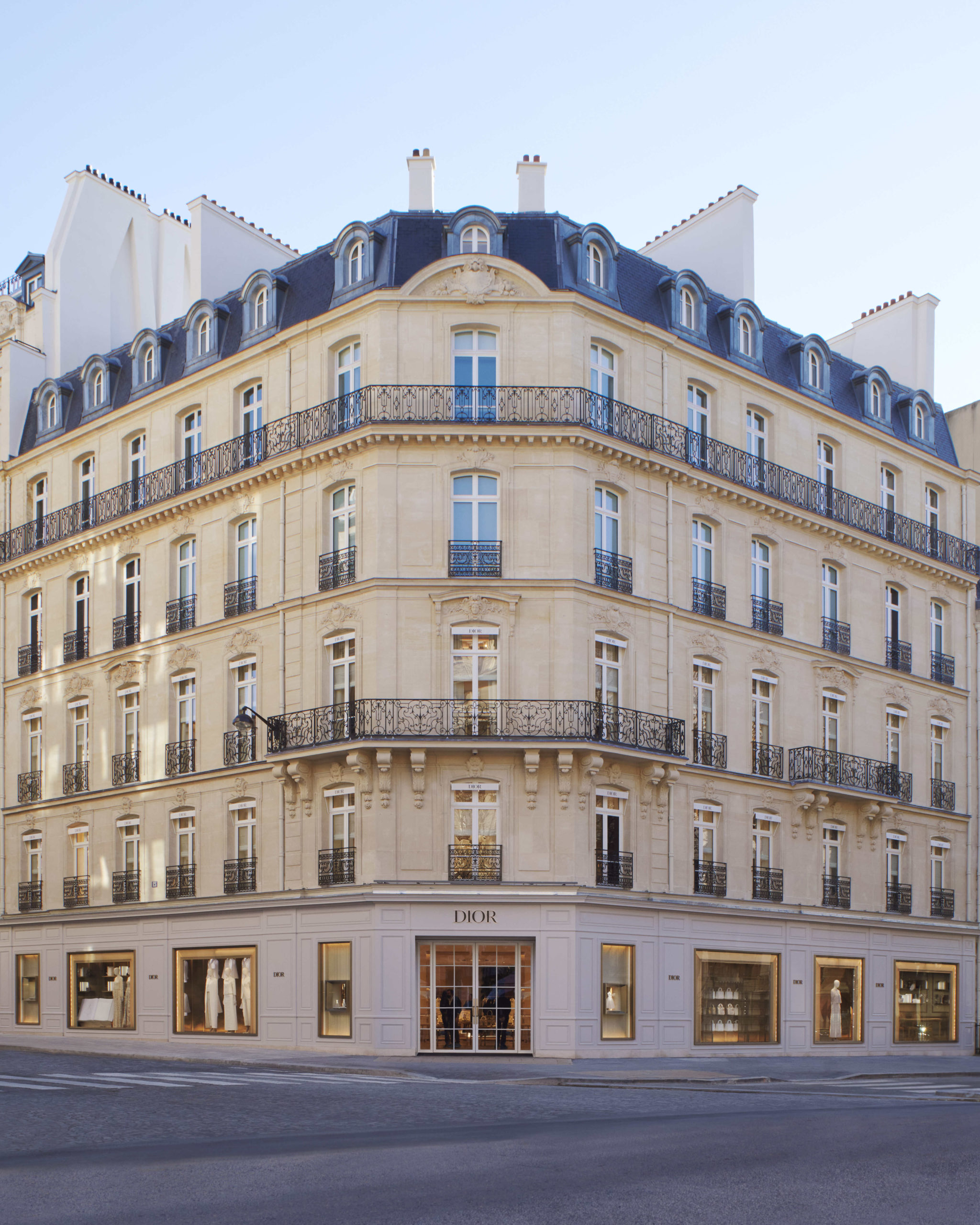 Dior's Paris flagship at 30 Avenue Montaigne courtesy of Adrien Dirand