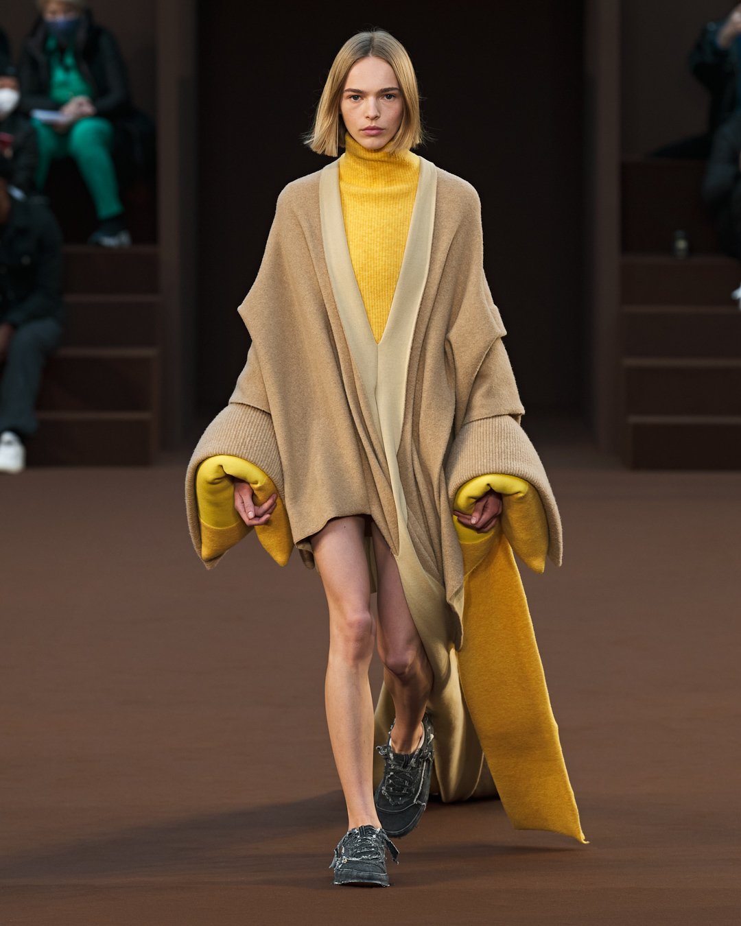 A cardigan from Loewe FW 22.