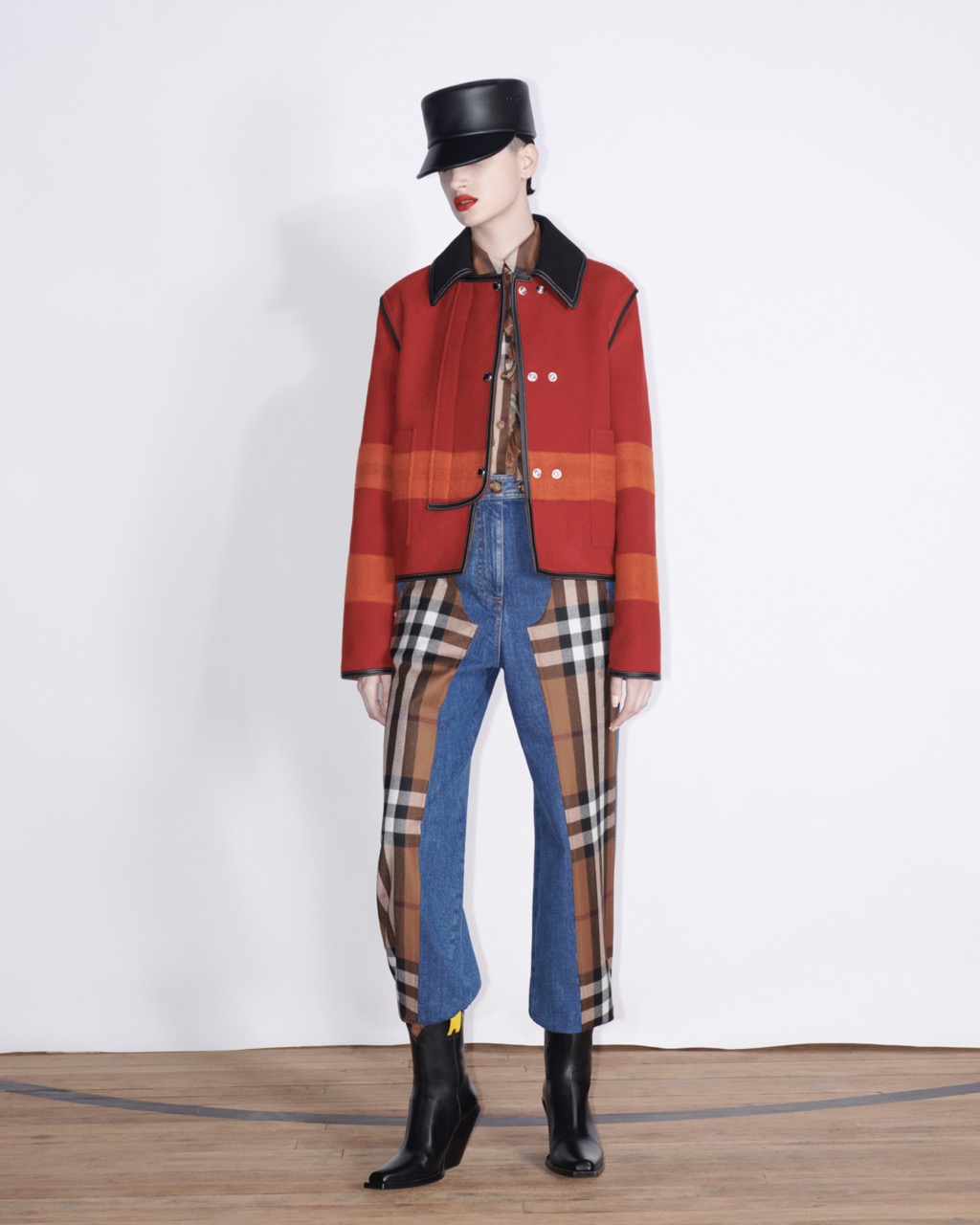 Burberry Spring Summer 2023 Pre collection look 1 © Courtesy of Burberry Jared Buckhiester Large