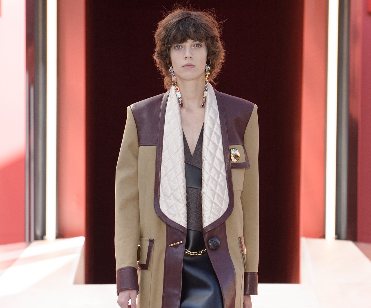 Ghesquière Ventures Into The Facets Of Femininty: Louis Vuitton SS23  Womenswear - V Magazine