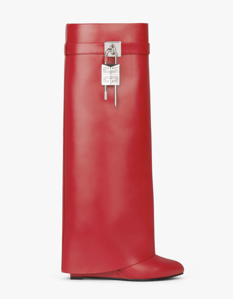 V Magazine's 2022 Advent Calendar - V Magazine