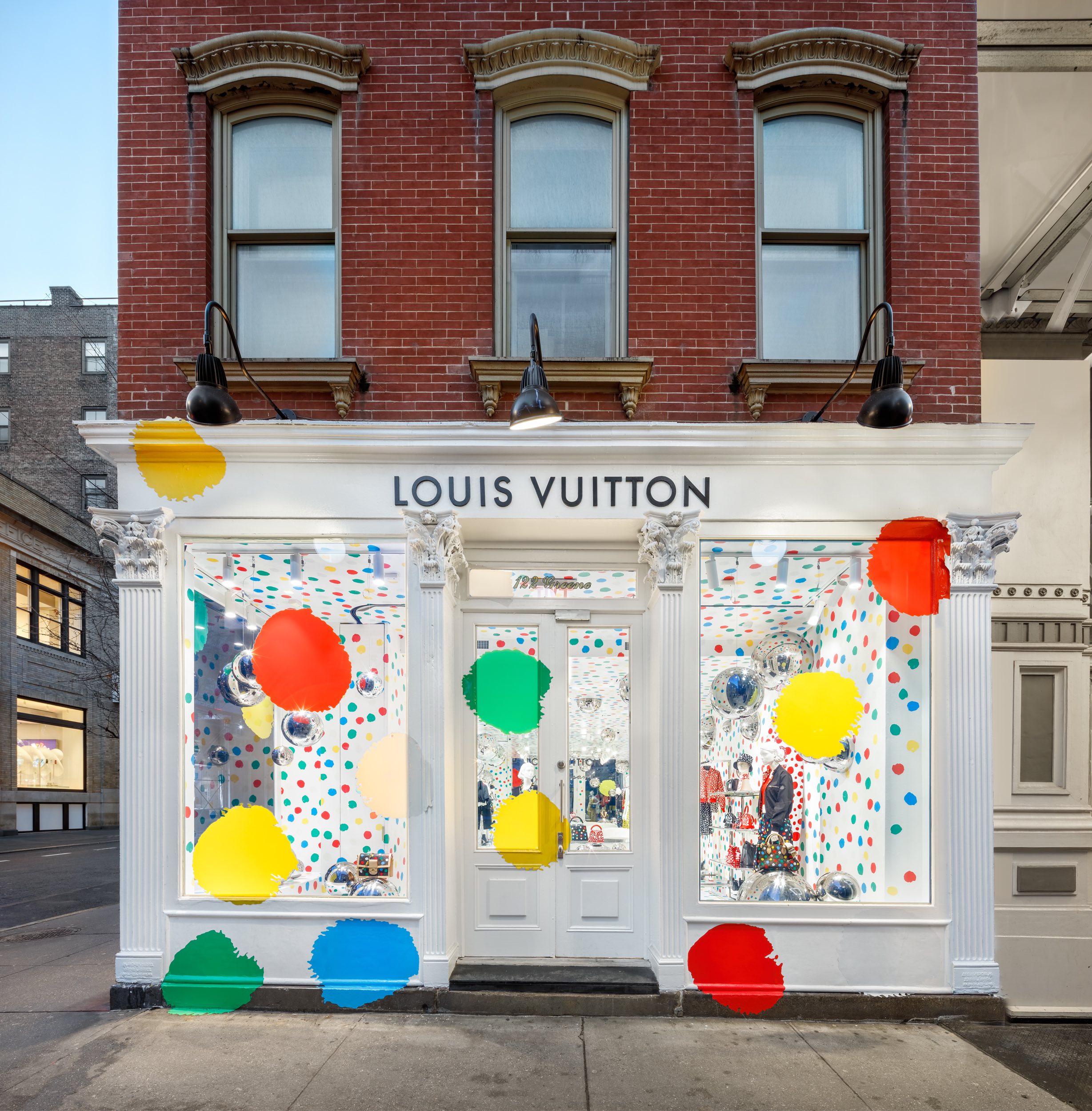 Louis Vuitton Drops New Collaboration with Artist Yayoi Kusama - V Magazine