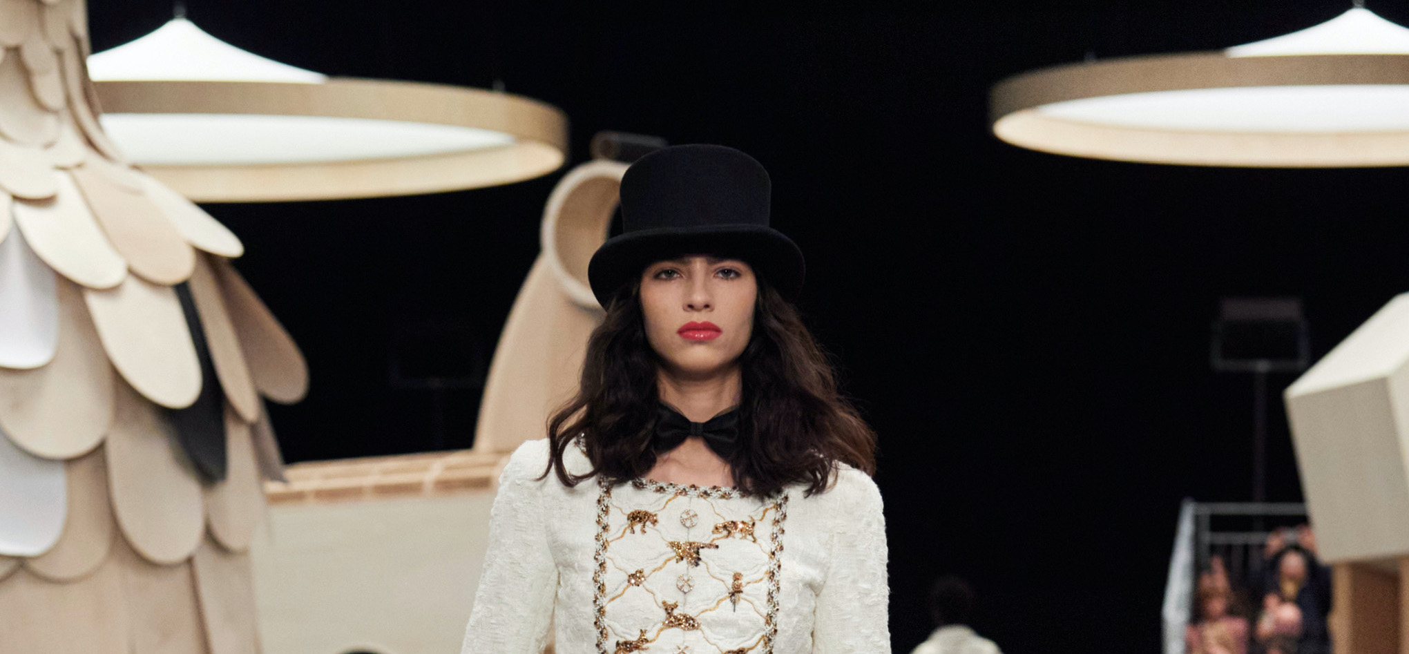 Chanel evokes cinematic glamour at Paris Fashion Week