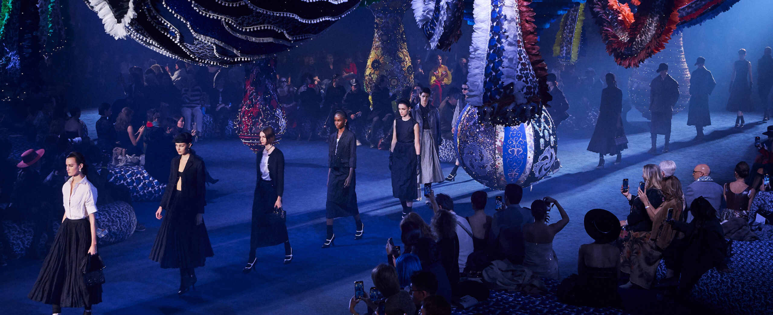 Dior Finds Practicality Through the Lens of the Fifties for Fall-Winter ...