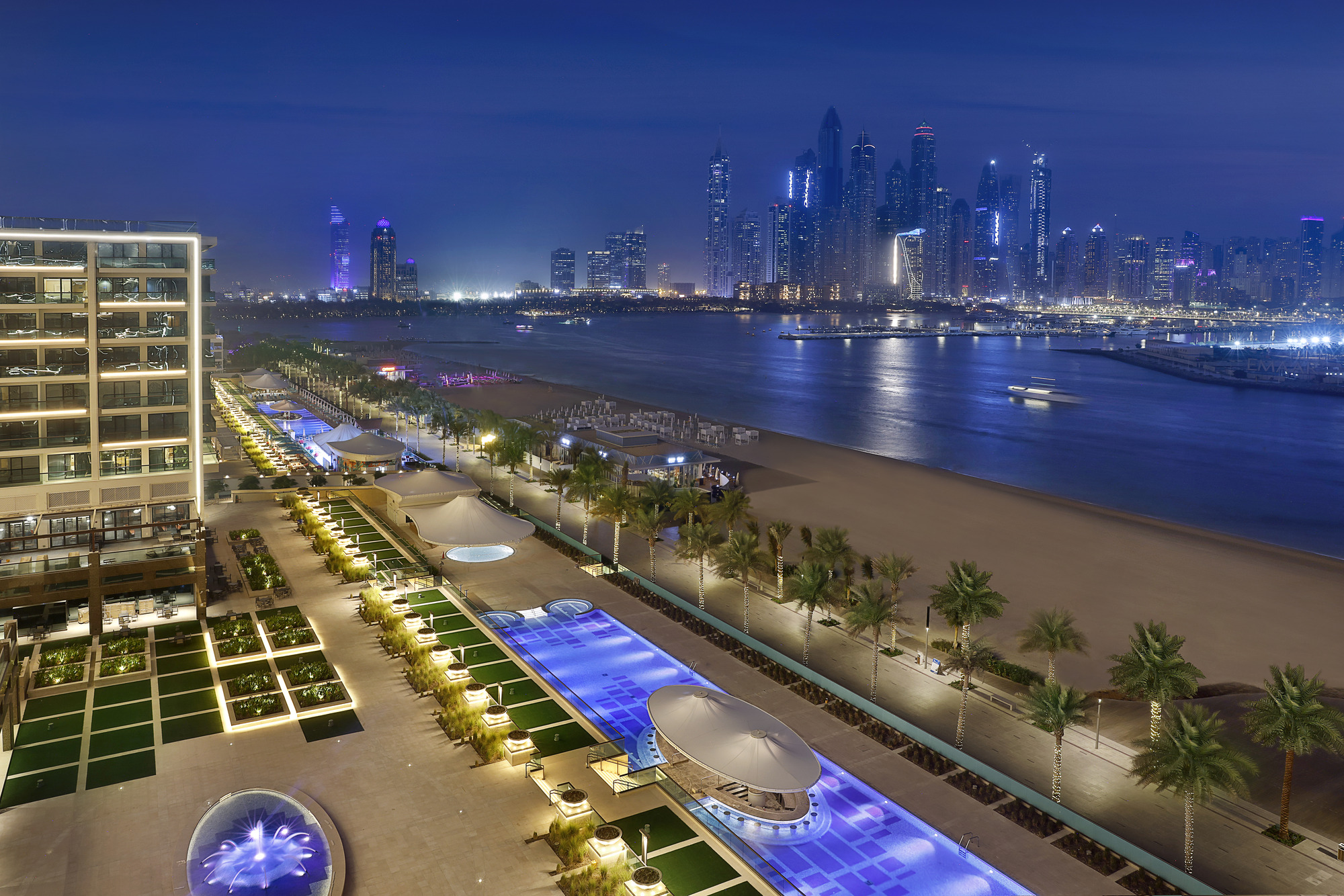  Night views of Dubai from Marriott Resort Palm Jumeirah, Dubai.