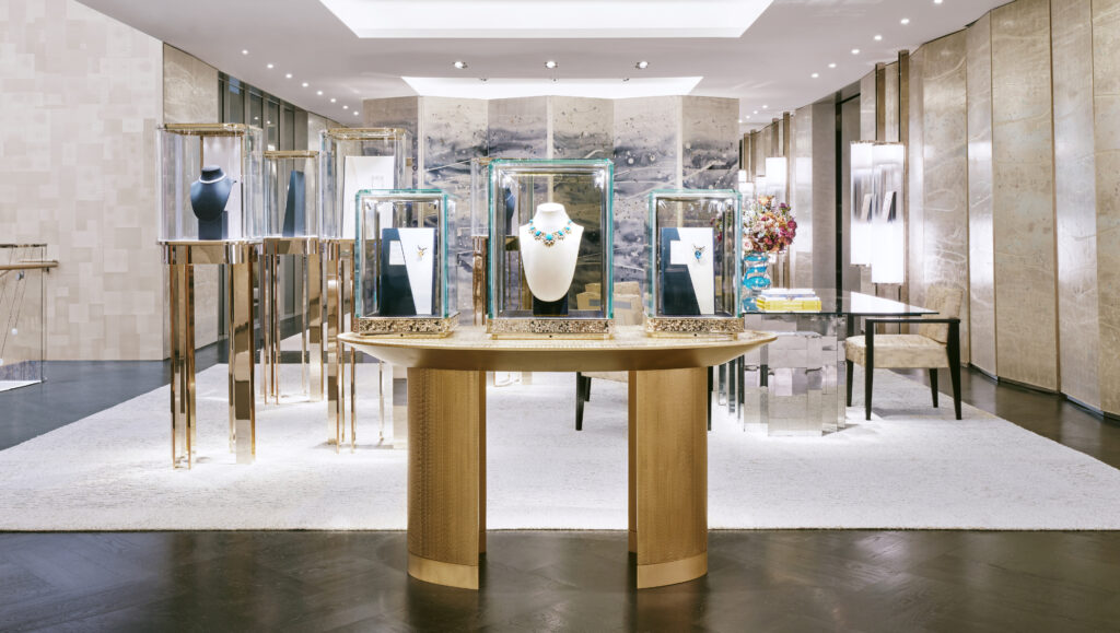 The renovated Tiffany & Co.'s Tokyo flagship store in Ginza stands in full  bloom owing to mesmerizing artwork of artist Damien Hirst - Luxurylaunches