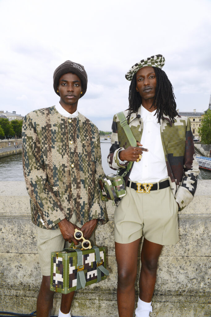 Scoop behind Louis Vuitton chequerboard pattern by Pharrell Williams -  RUNWAY MAGAZINE ® Official
