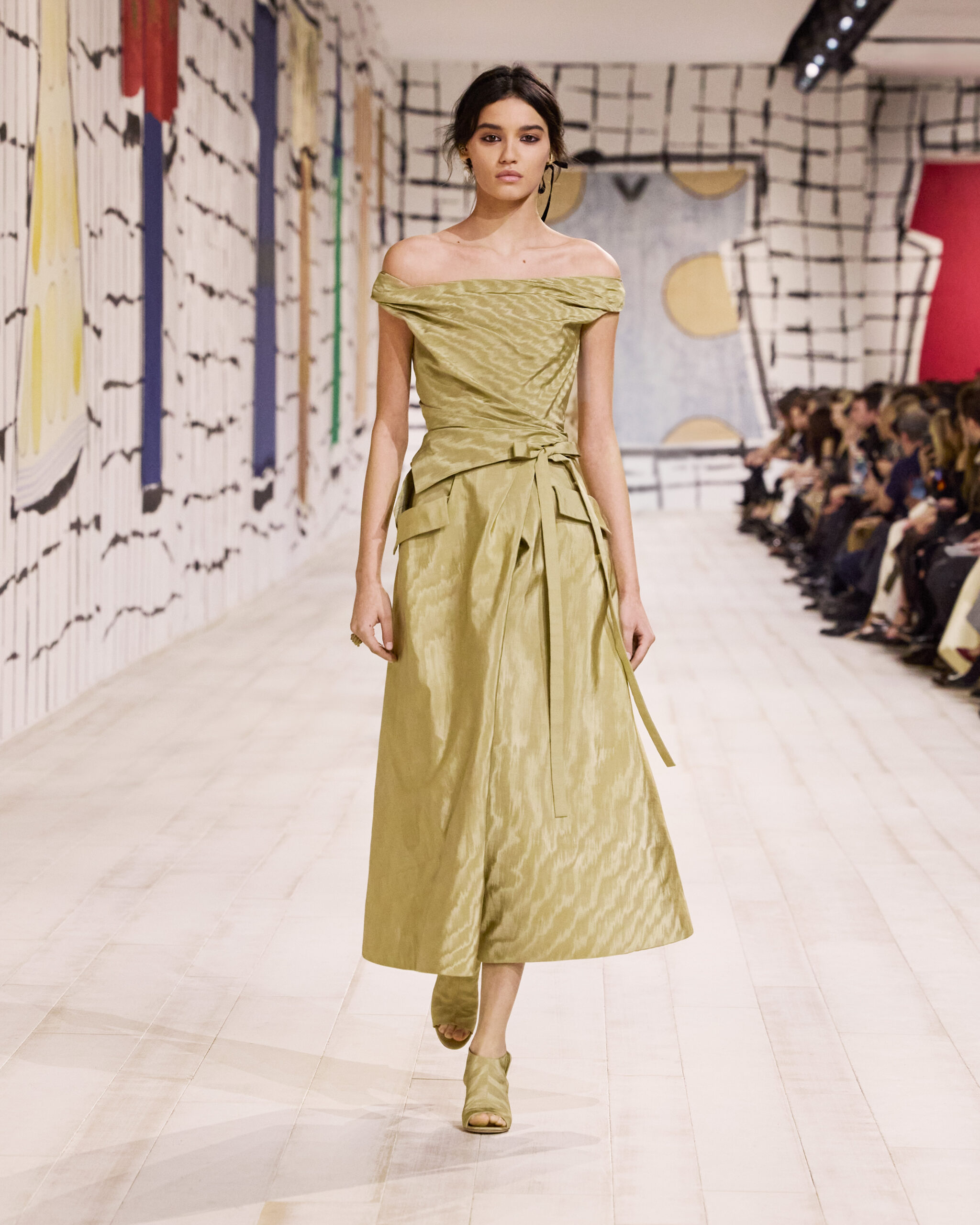 Dior Reveals Its ‘Big Aura’ in Its Haute Couture SS24 Collection - V ...