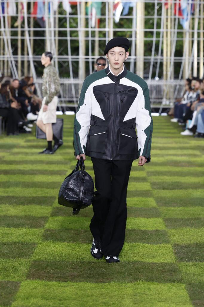 All the World’s a Stage for Louis Vuitton’s SS25 Menswear Show - V Magazine