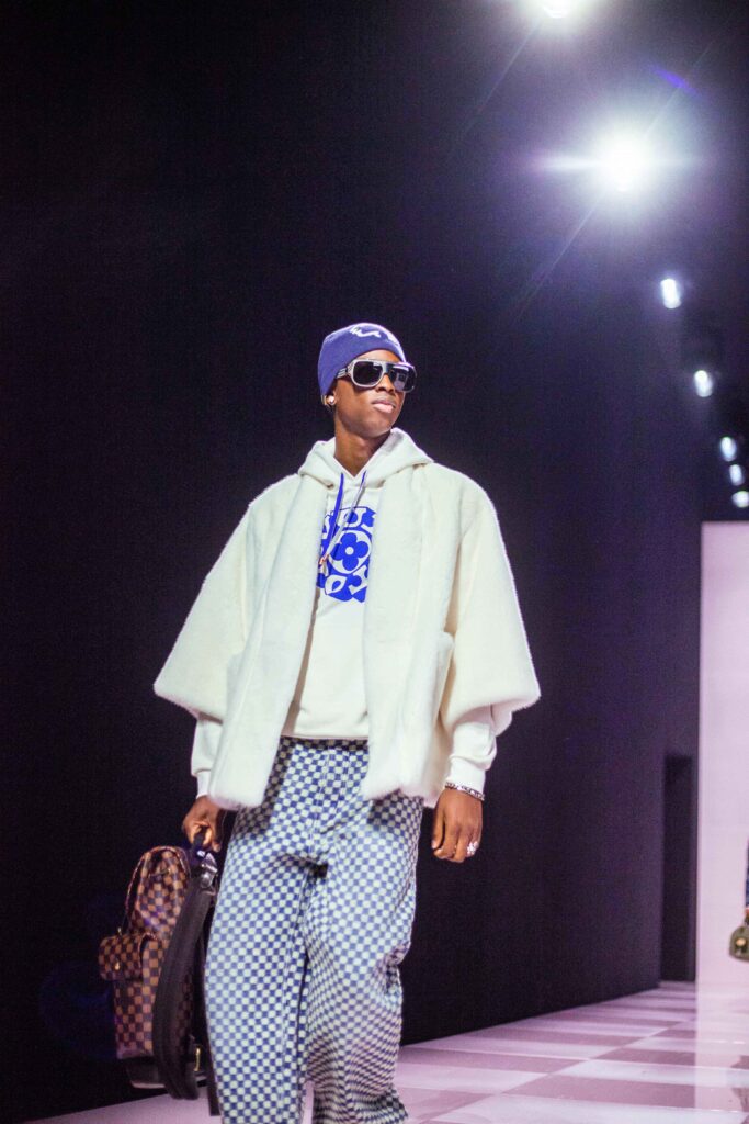【新品未開封】LOUIS VUITTON CATWALK Louis Vuitton Spring Summer 2025 - RUNWAY MAGAZINE ® Official